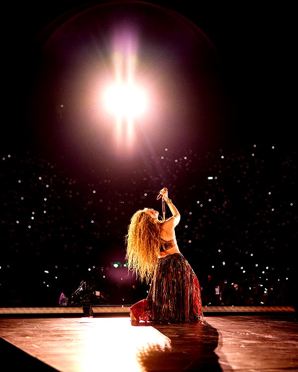 shakira instagram image archive image