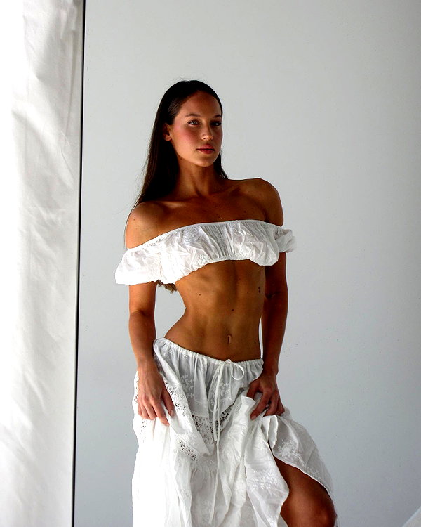 olivia.mathers instagram image archive image