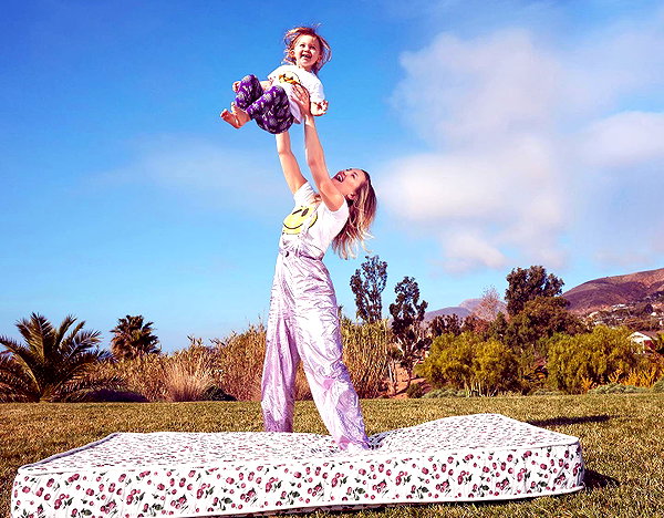 katehudson instagram image archive image