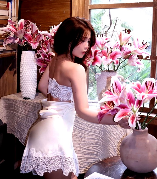 lyhythuedoxinh instagram image archive image