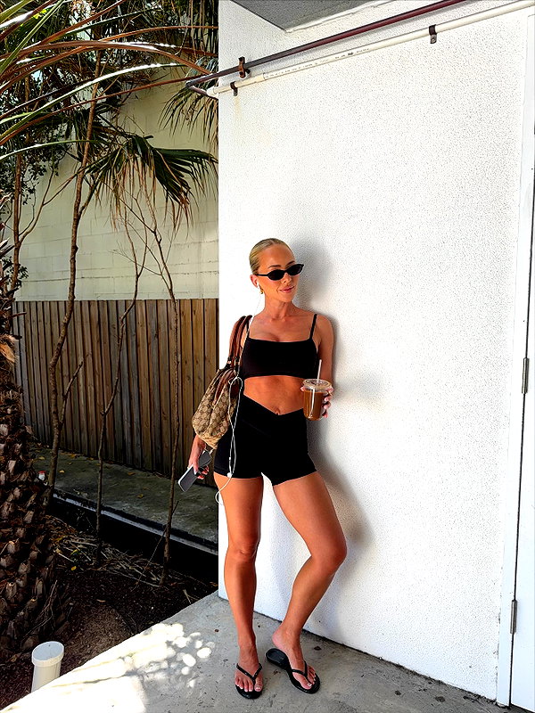 allieauton instagram image archive image