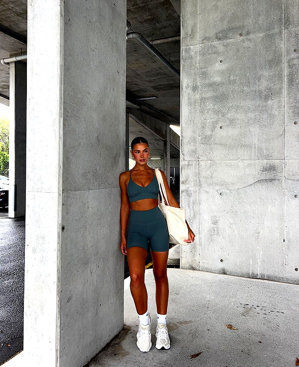dekota_thompson instagram image archive image