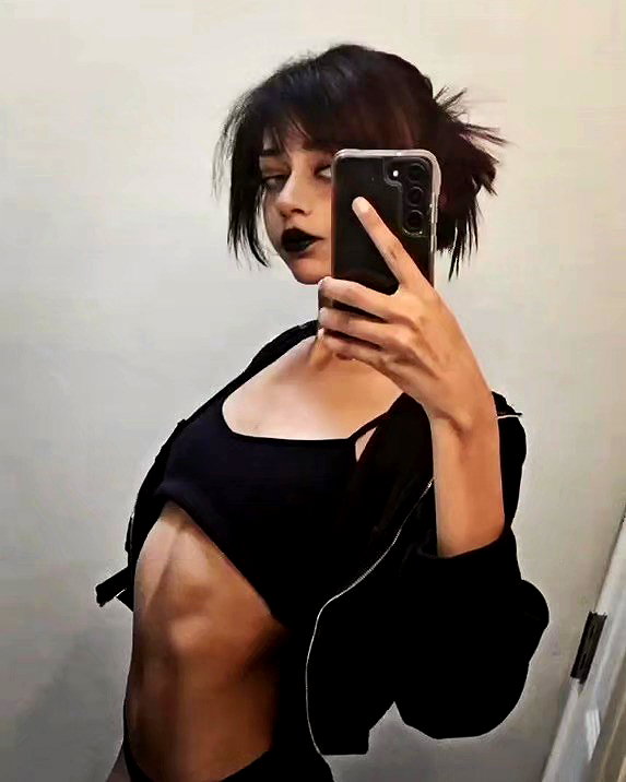 vanta.vinny instagram image archive image