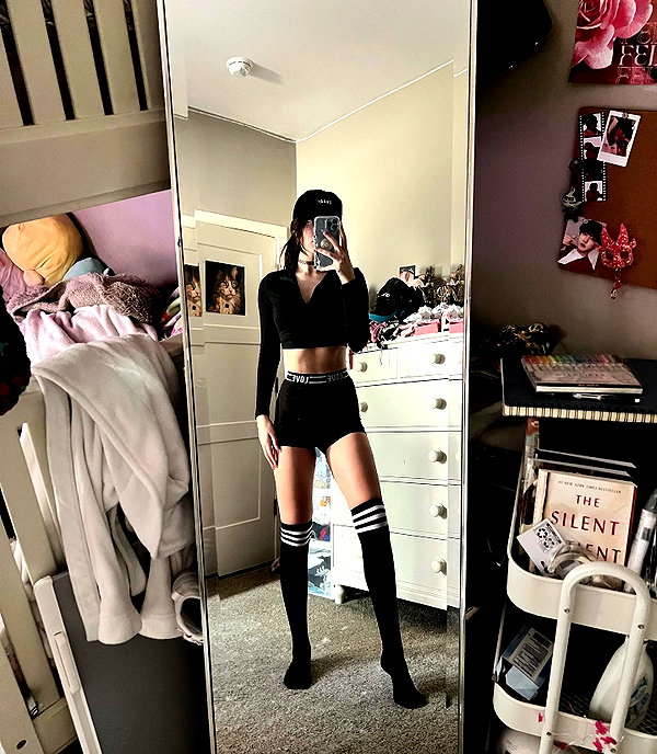 beebeeasmr18 instagram image archive image