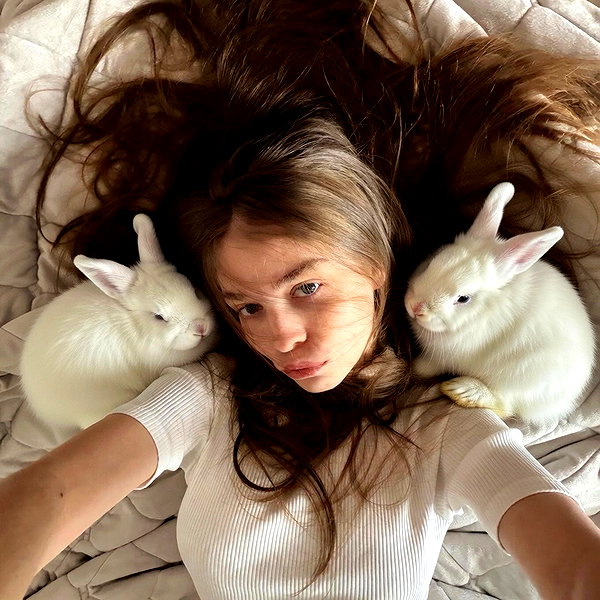llinolinaa instagram image archive image