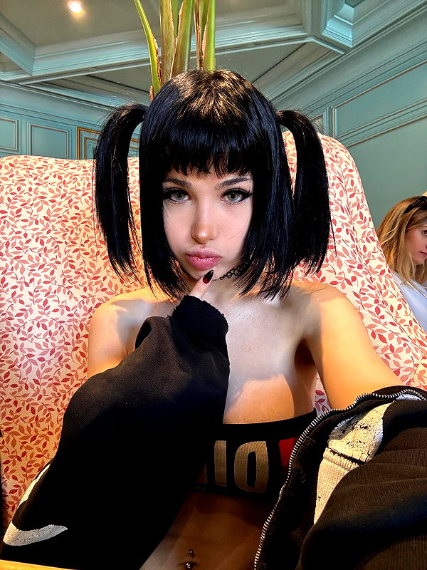 nicoleponyxo instagram image archive image