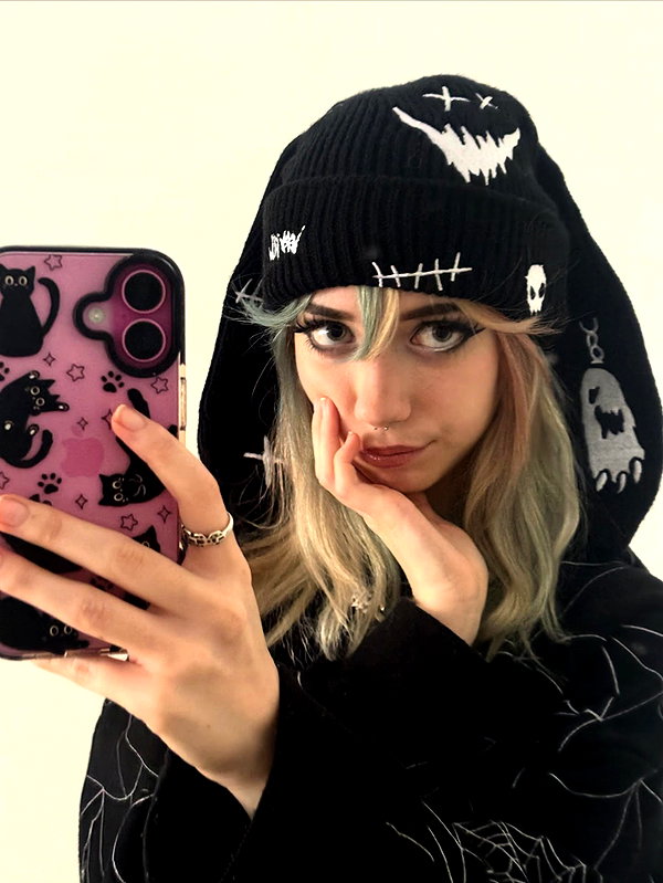 Archived image from @iluvmeww on Instagram