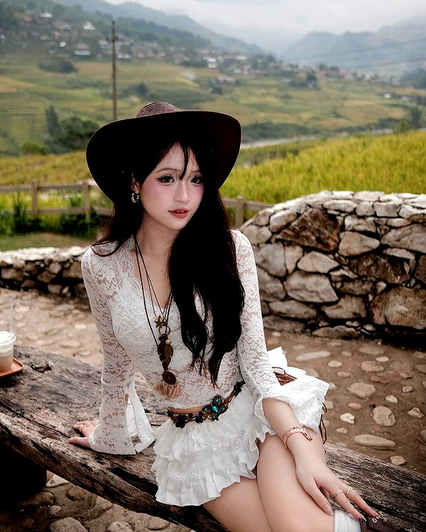lyhythuedoxinh instagram image archive image
