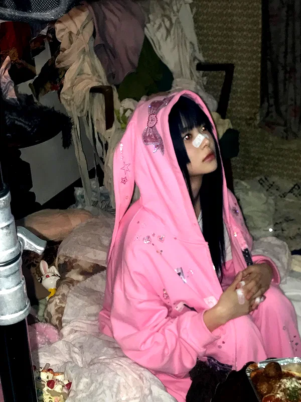 hhh.e_c.v instagram image archive image