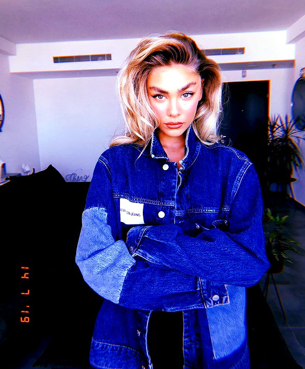 maya.keyy instagram image archive image