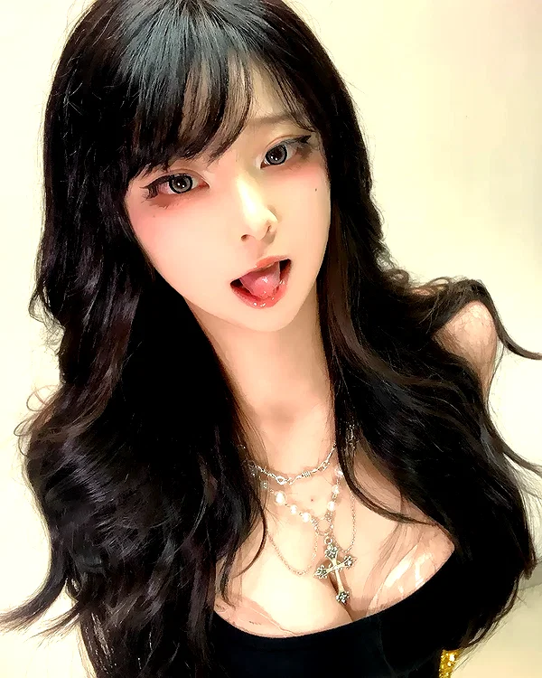 yingyinng_ instagram image archive image