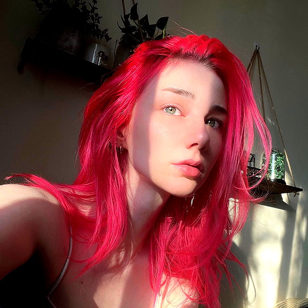 danielle.mercedie instagram image archive image