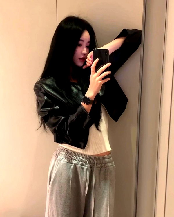 daxbin instagram image archive image