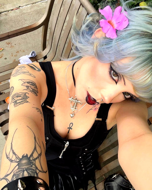 haileylayfield instagram image archive image