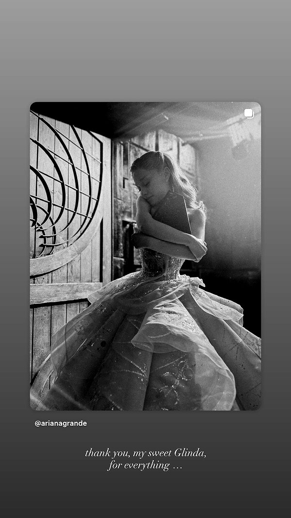 arianagrande instagram image archive image