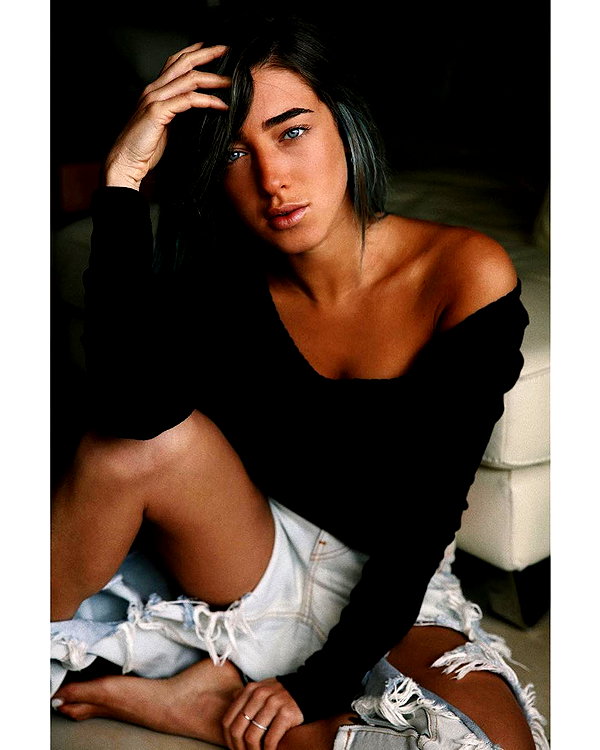 annezivi instagram image archive image