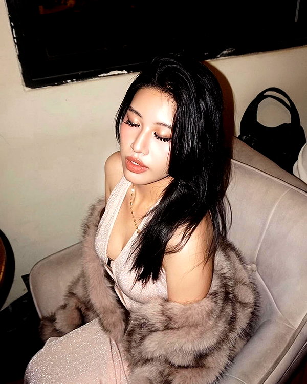 lyhythuedoxinh instagram image archive image