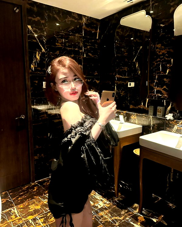 lyhythuedoxinh instagram image archive image