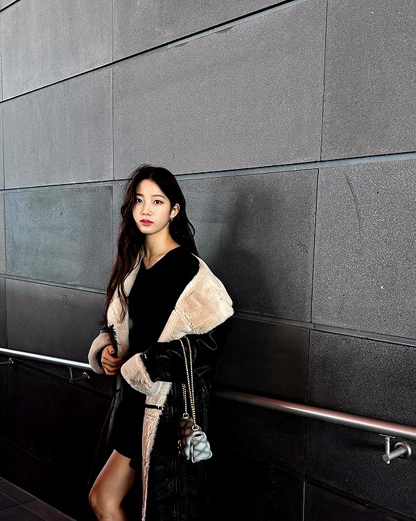 zuhazana instagram image archive image