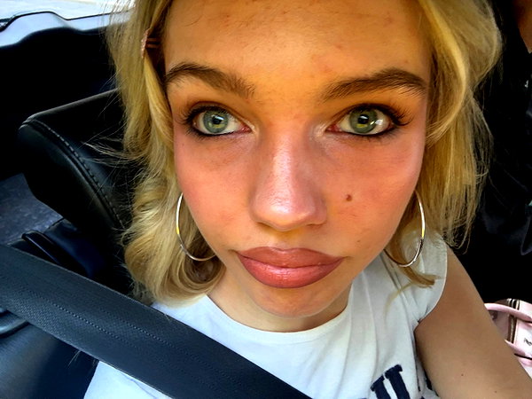 leni.bahr instagram image archive image