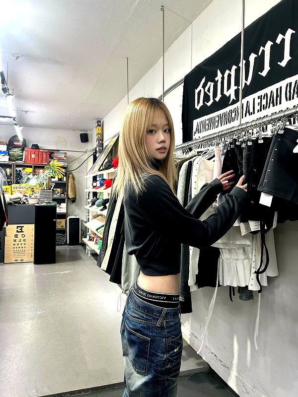 srillun instagram image archive image