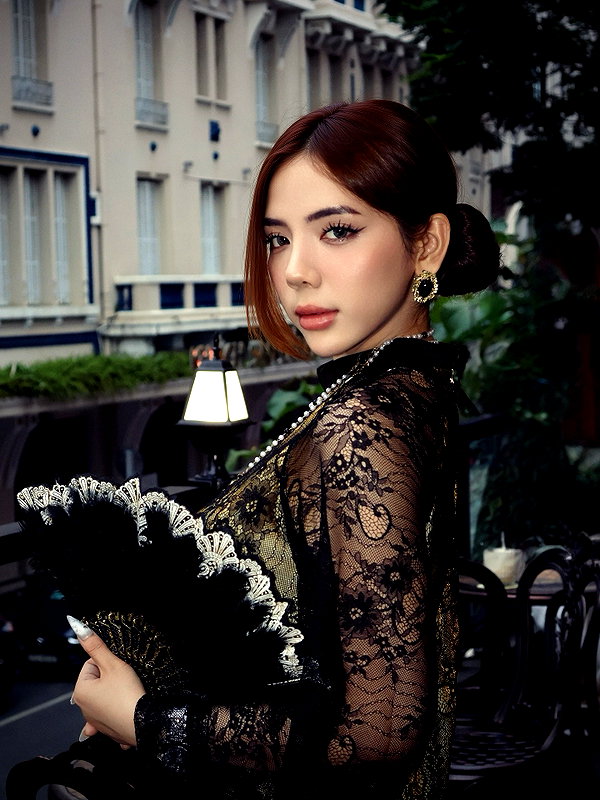 lyhythuedoxinh instagram image archive image