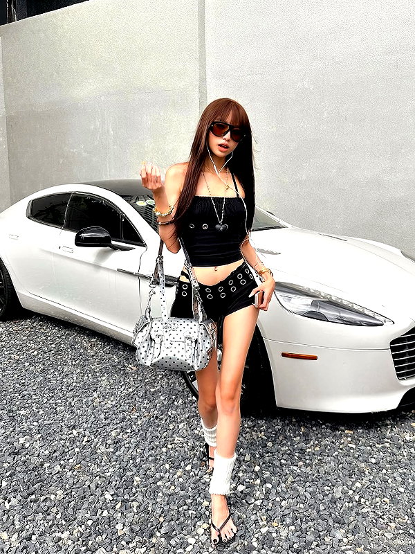 lyhythuedoxinh instagram image archive image