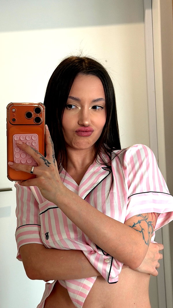 pol_cherie instagram image archive image