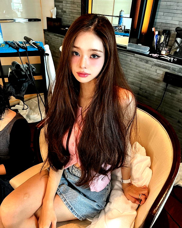 dear.zia instagram image archive image