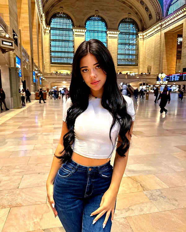 vanessa.rhd instagram image archive image