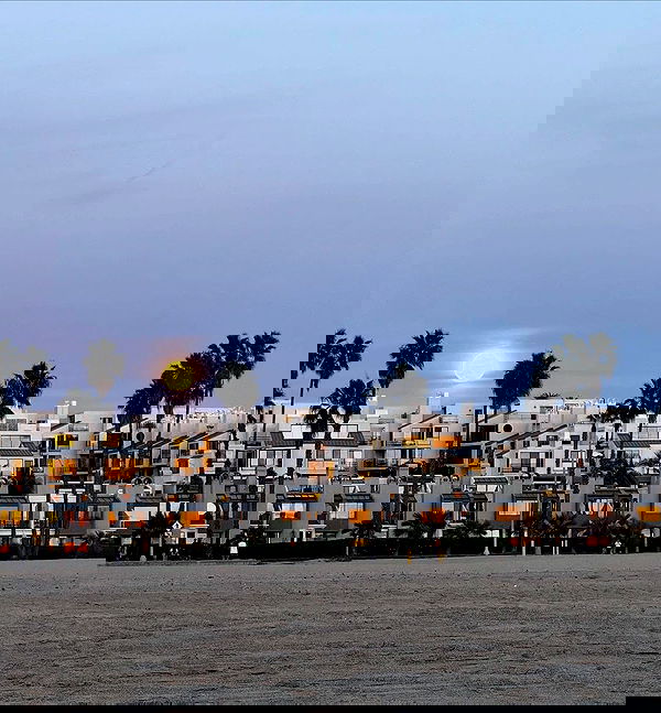 giuliahere giuliahere archive image