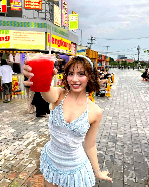 lyhythuedoxinh instagram image archive image
