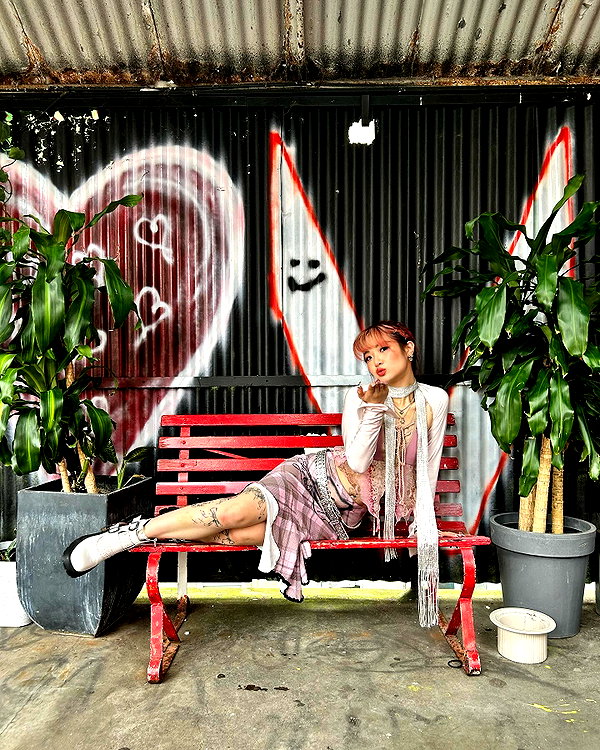 angelwithashotgunxx instagram image archive image