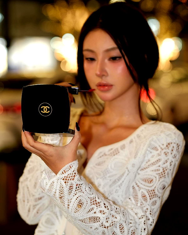 ll.lu1s instagram image archive image