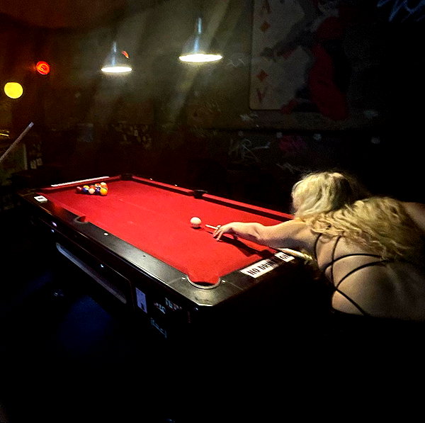Archived image from @lolabllue on Instagram