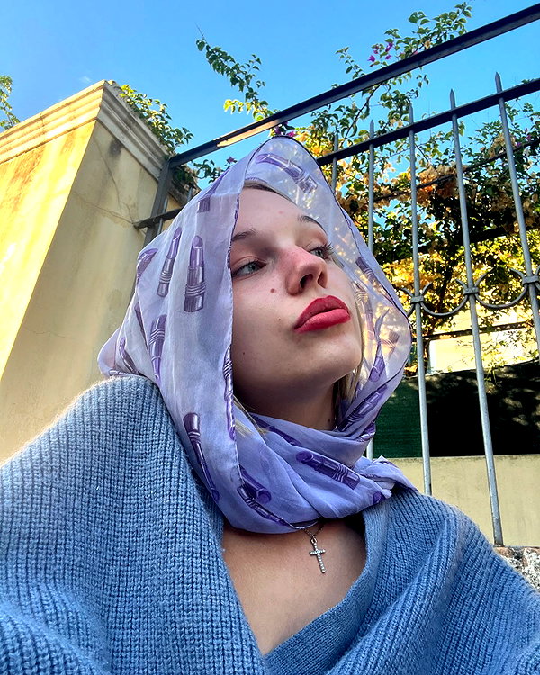 leni.bahr instagram image archive image