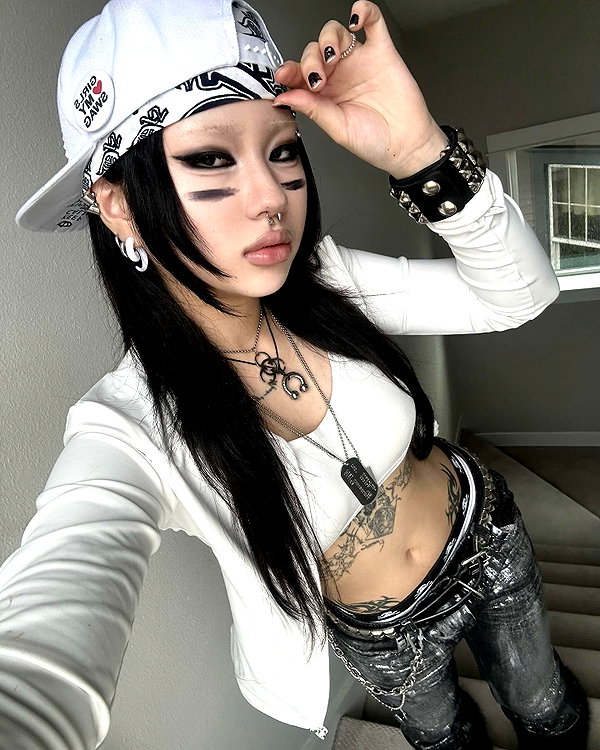biohazard.g1rl instagram image archive image