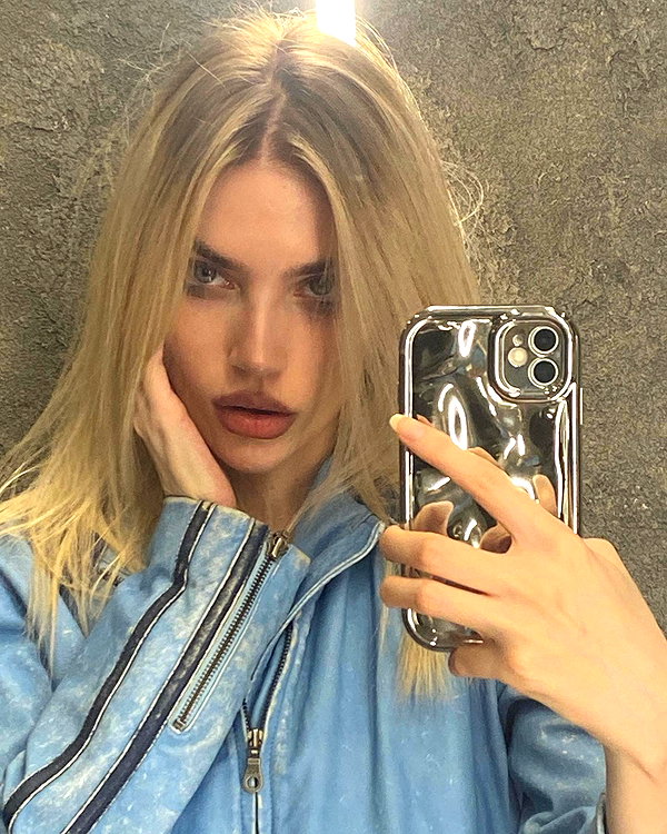 anya4everr instagram image archive image