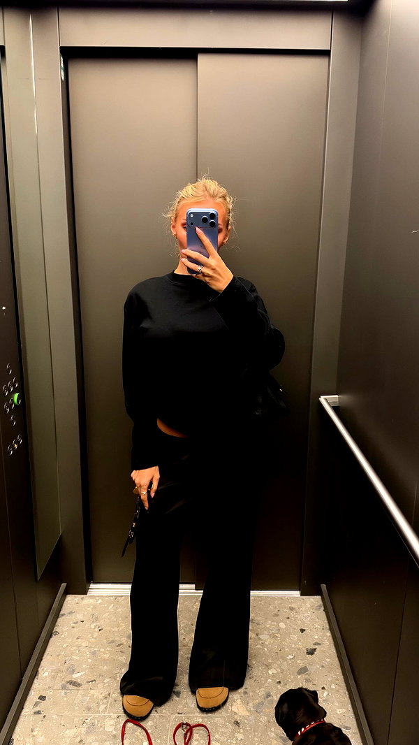 alexis.blond instagram image archive image