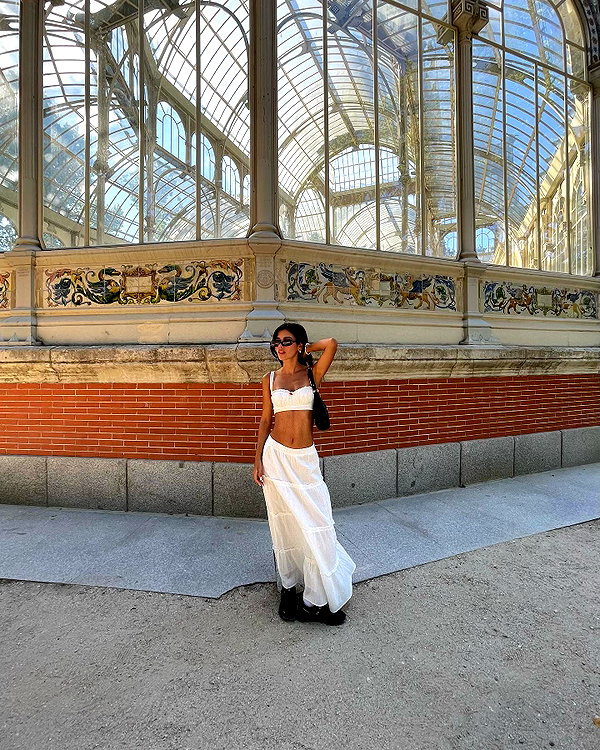 ainaratorneg instagram image archive image