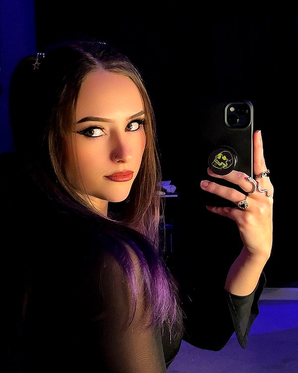 megann_eliizabeth instagram image archive image