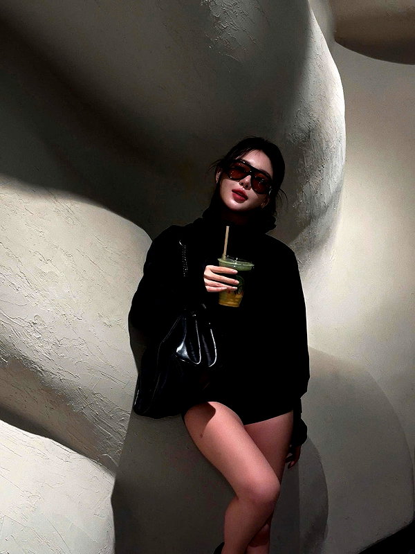 lyhythuedoxinh instagram image archive image