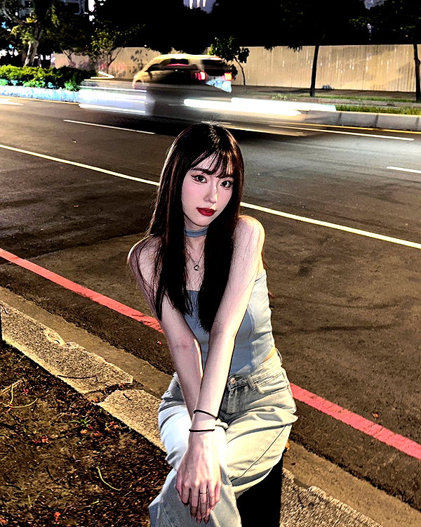 ku._03 instagram image archive image