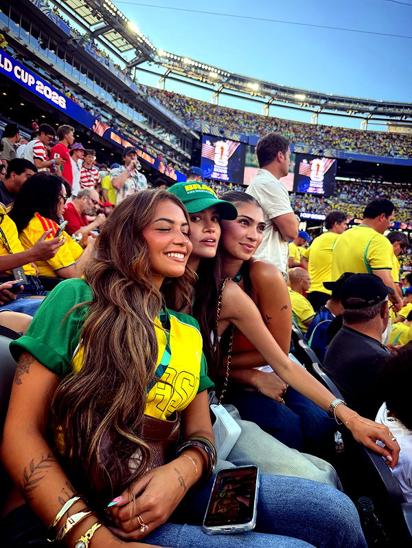 gabimfmoura instagram image archive image