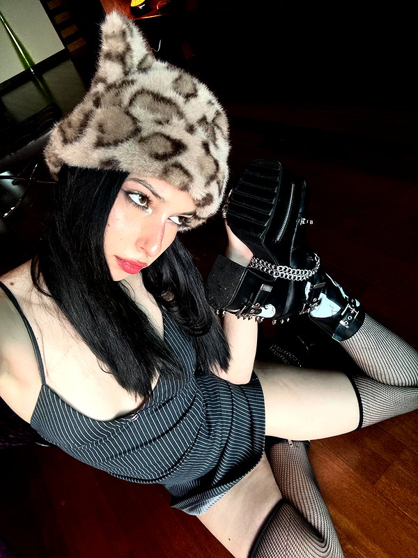 najavamp instagram image archive image