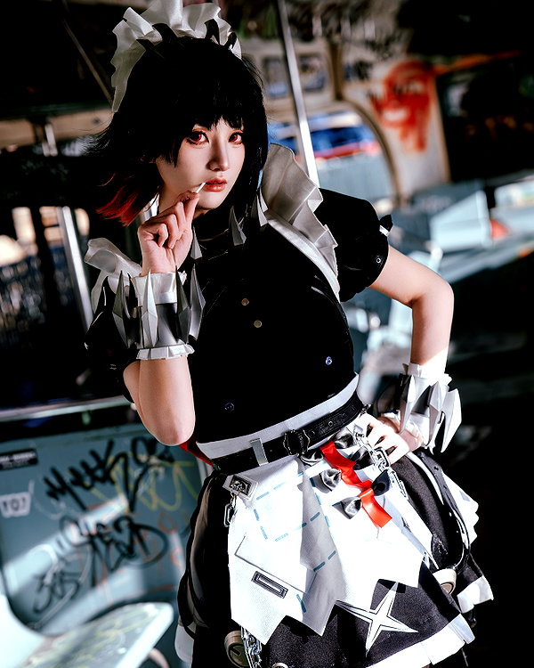 miee_cos instagram image archive image