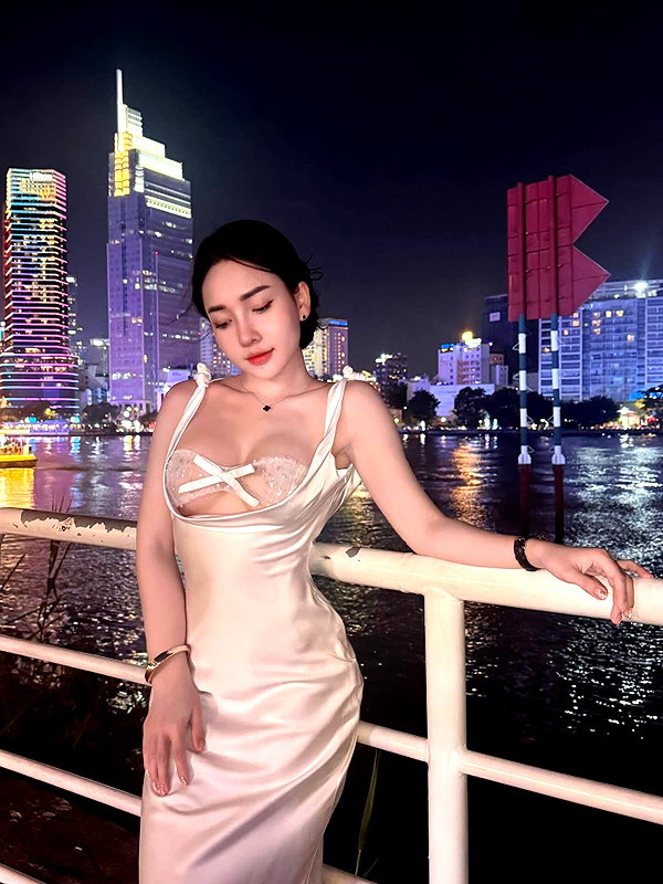 lyhythuedoxinh instagram image archive image