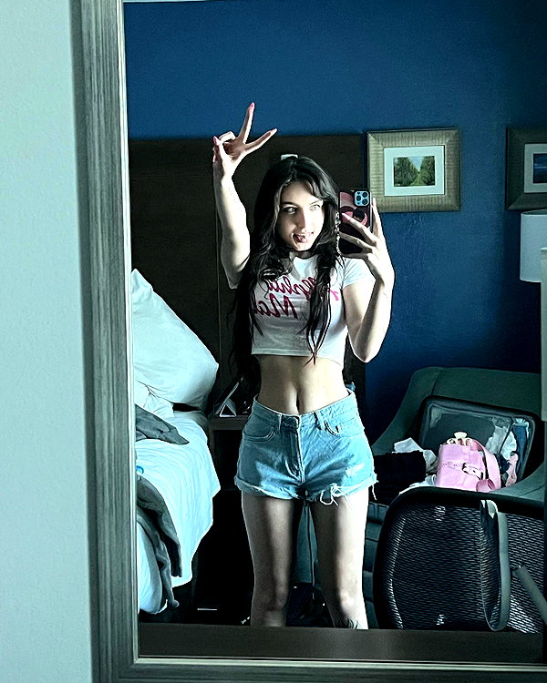 beebeeasmr18 instagram image archive image