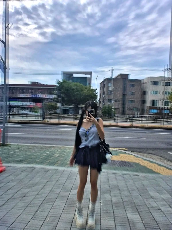 bora__look instagram image archive image