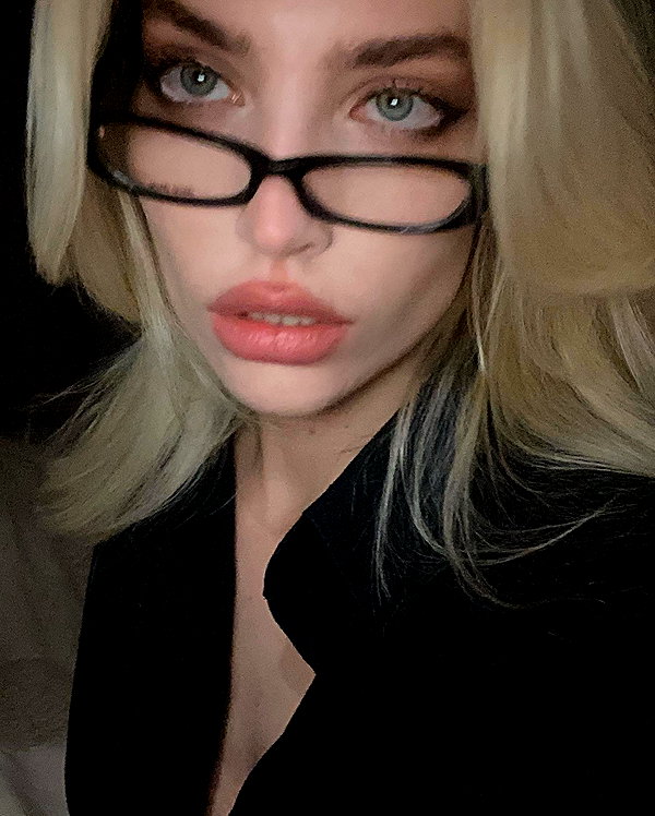 anya4everr instagram image archive image